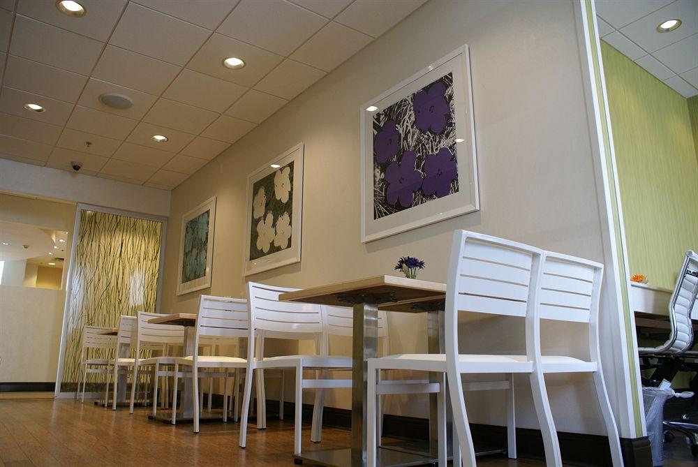 Springhill Suites By Marriott Pittsburgh North Shore Exterior photo