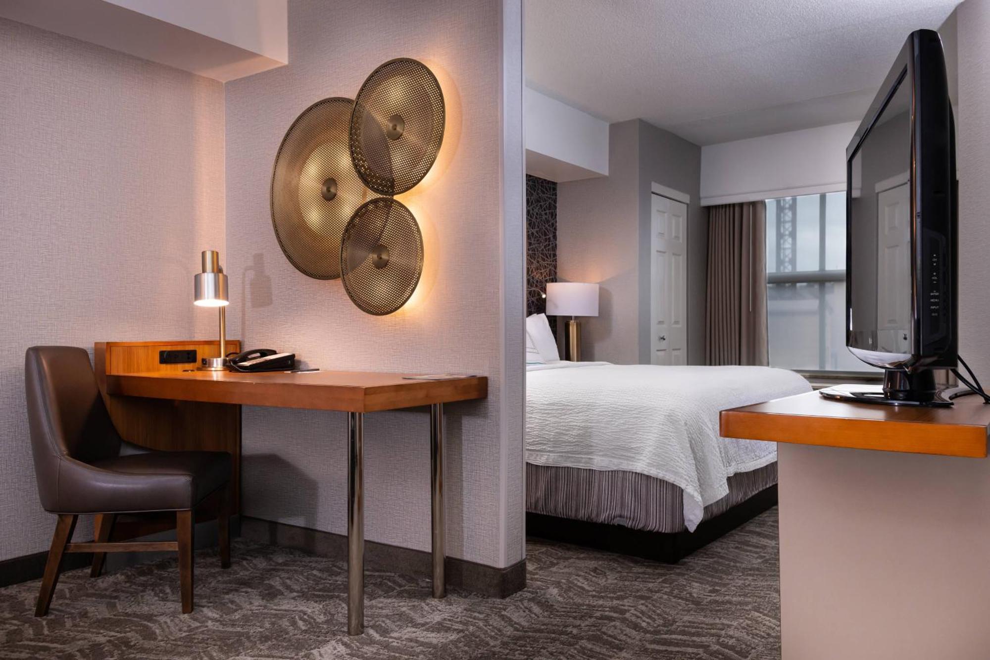 Springhill Suites By Marriott Pittsburgh North Shore Exterior photo