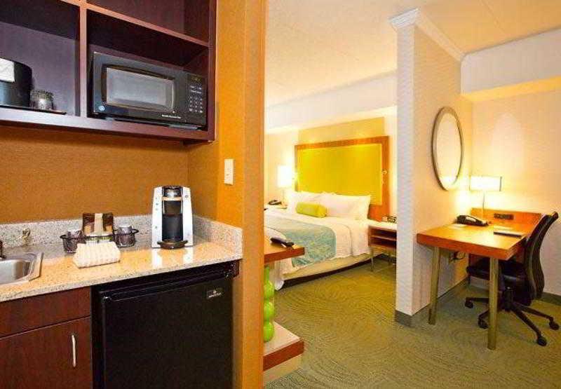 Springhill Suites By Marriott Pittsburgh North Shore Exterior photo