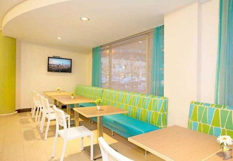 Springhill Suites By Marriott Pittsburgh North Shore Exterior photo